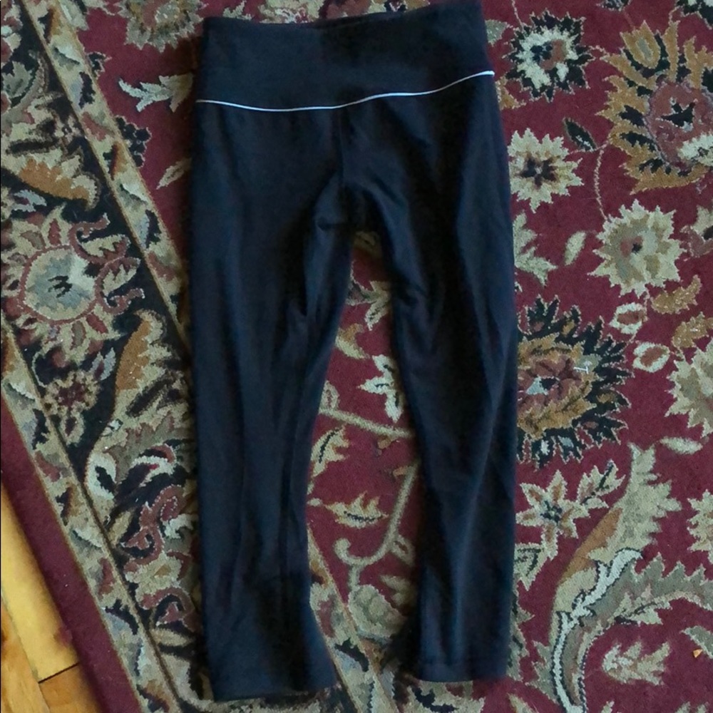 Lululemon reversible cropped leggings